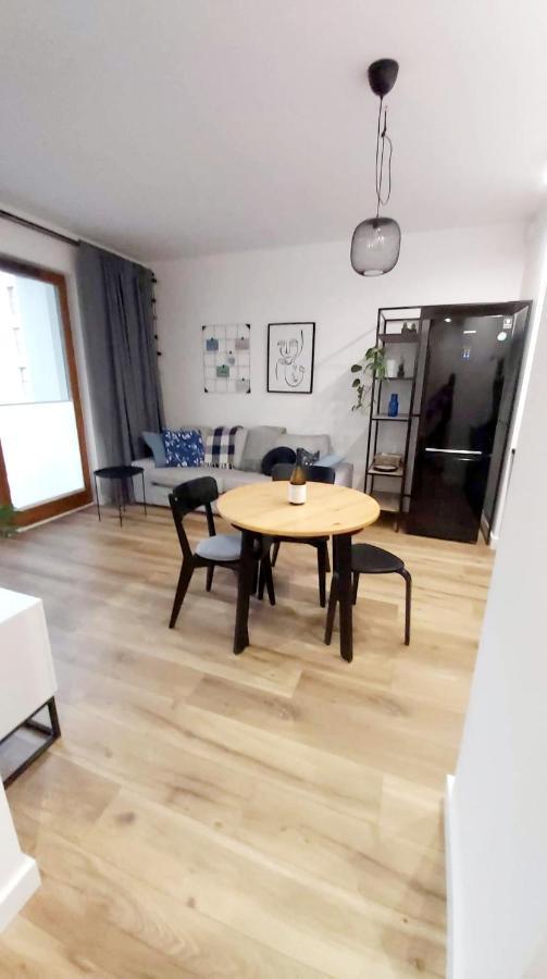 Apartamento Apartament Zajezdnia Wrzeszcz Gdansk Exterior foto