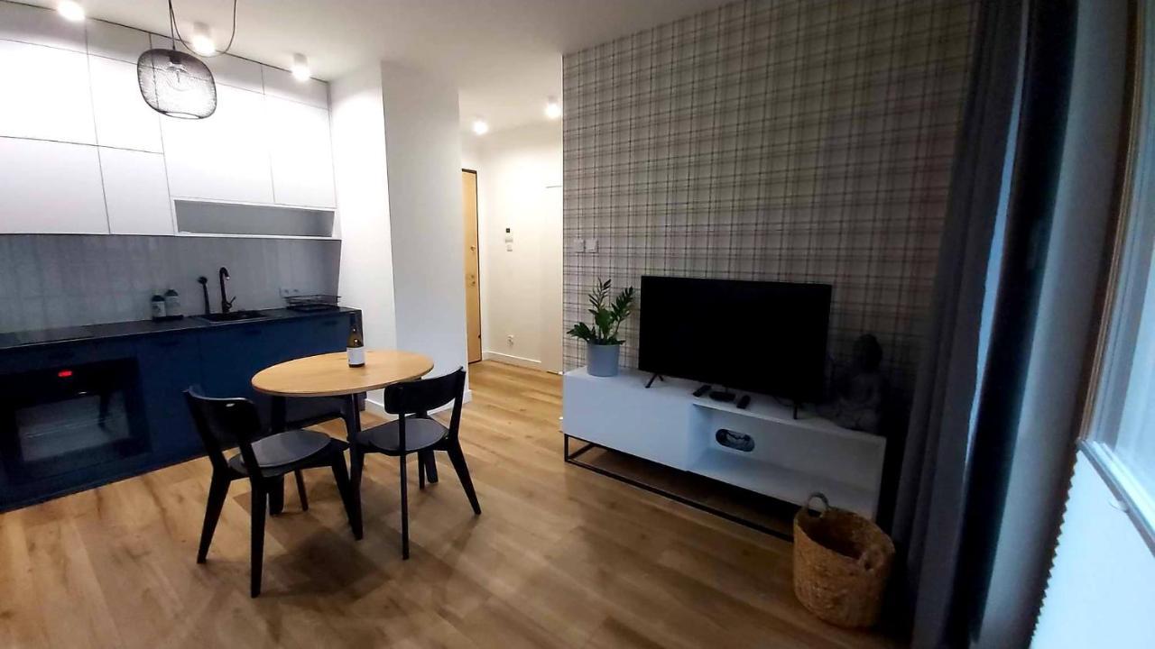 Apartamento Apartament Zajezdnia Wrzeszcz Gdansk Exterior foto